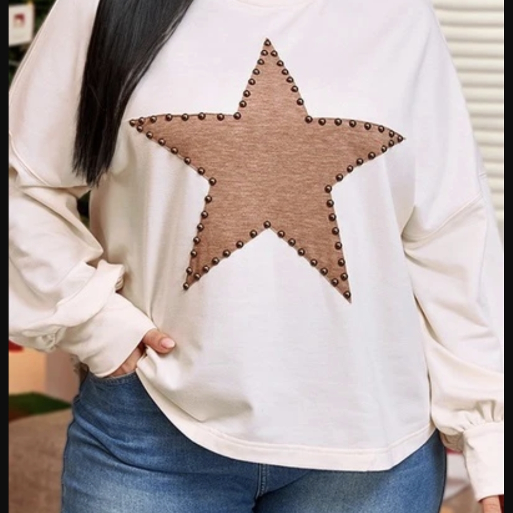 White Sweatshirt with Brown Star Design 4X